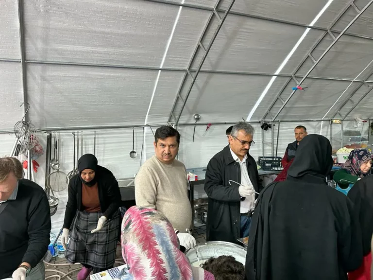 rakesh rajdev (રાકેશ રાજદેવ) turkey earthquake disaster relief photo