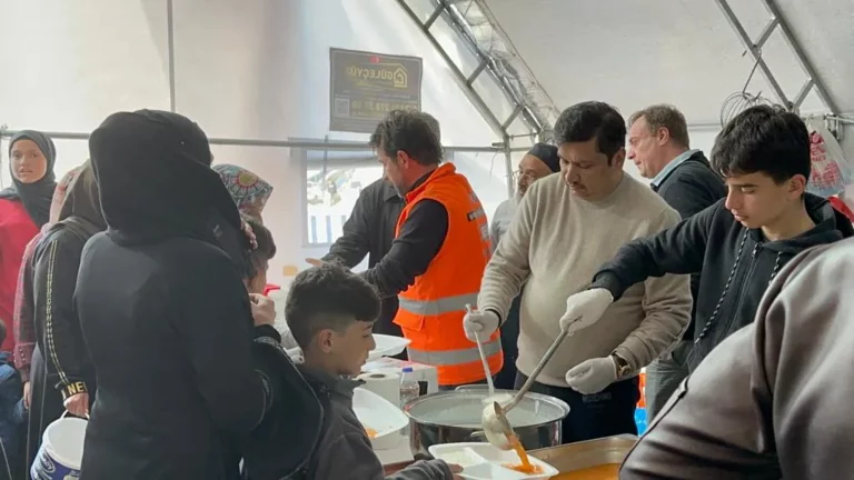 rakesh rajdev (રાકેશ રાજદેવ) turkey earthquake disaster relief photo